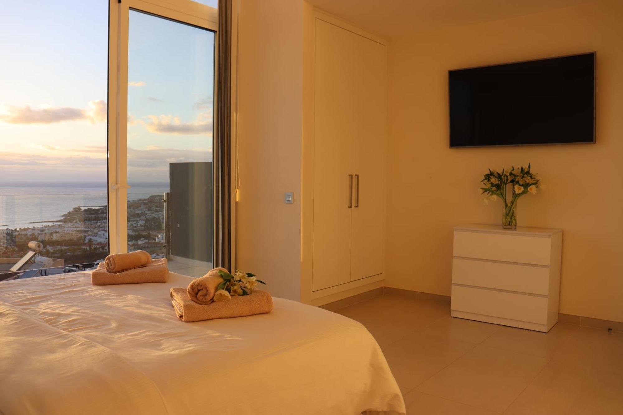 Azure Sky Villa - Panoramic Ocean View, Luxury, San Eugenio Costa Adeje  Bagian luar foto