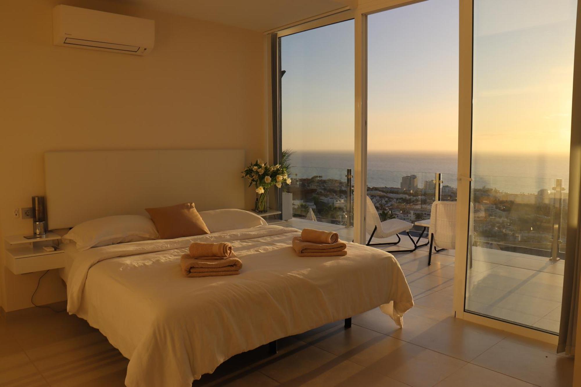 Azure Sky Villa - Panoramic Ocean View, Luxury, San Eugenio Costa Adeje  Bagian luar foto