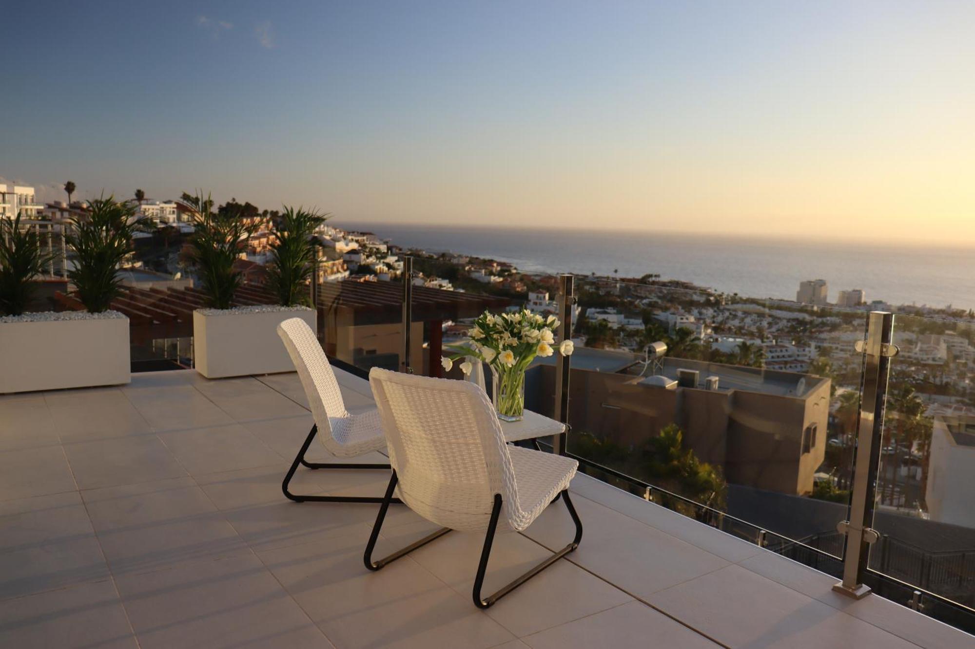 Azure Sky Villa - Panoramic Ocean View, Luxury, San Eugenio Costa Adeje  Bagian luar foto