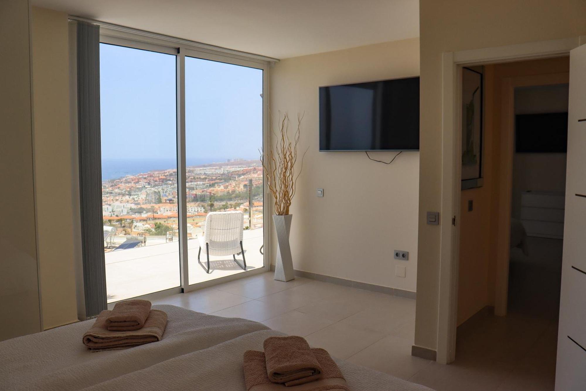 Azure Sky Villa - Panoramic Ocean View, Luxury, San Eugenio Costa Adeje  Bagian luar foto